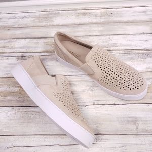 vionic kani slip on shoe